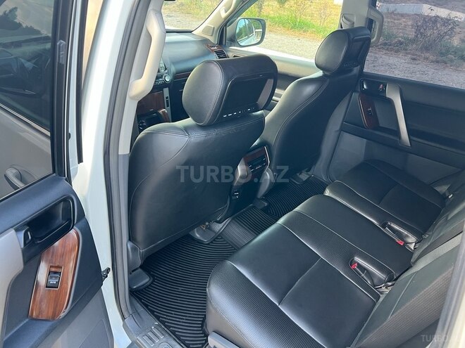 Toyota Land Cruiser Prado 2011, 158,000 km - 2.7 l - Şəmkir