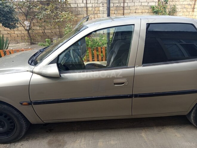 Opel Vectra 1998, 235,870 km - 1.6 l - Xaçmaz
