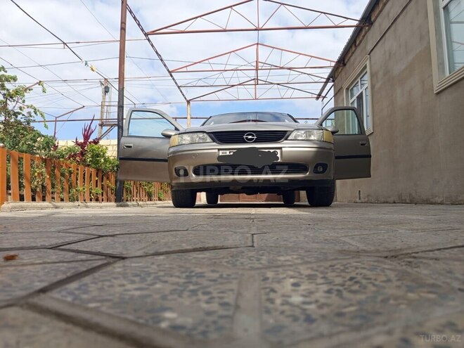 Opel Vectra 1998, 235,870 km - 1.6 l - Xaçmaz