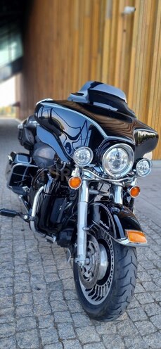 Harley-Davidson Touring Electra Glide-11