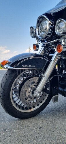 Harley-Davidson Touring Electra Glide-16