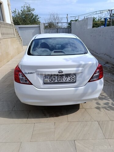 Nissan Sunny 2014, 195,379 km - 1.5 л - Bakı