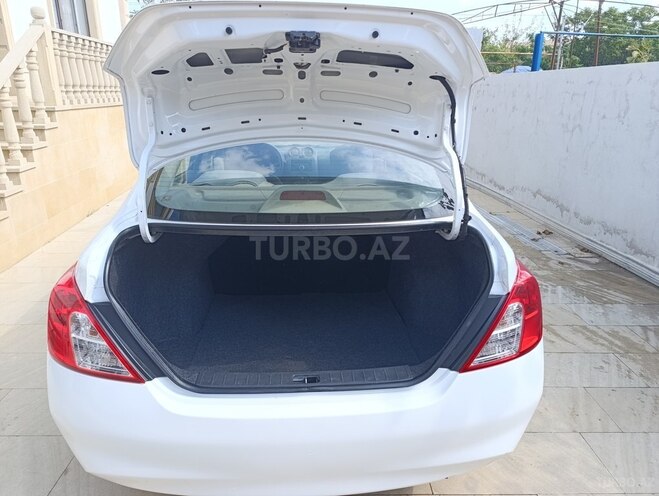 Nissan Sunny 2014, 195,379 km - 1.5 л - Bakı