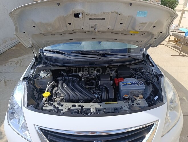 Nissan Sunny 2014, 195,379 km - 1.5 л - Bakı