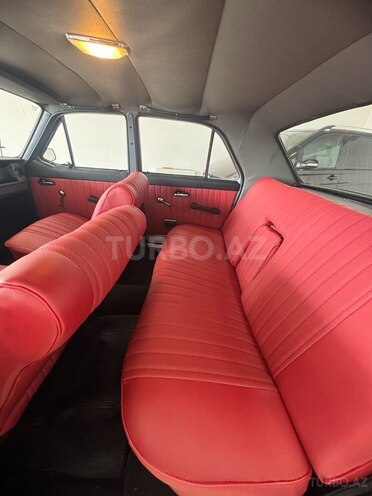 GAZ 24 "Volga"-12