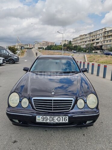 Mercedes E 220 1999, 325,000 km - 2.2 l - Bakı