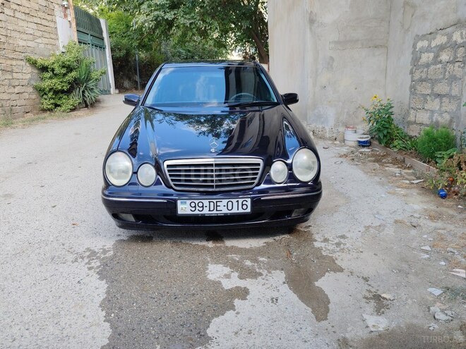 Mercedes E 220 1999, 325,000 km - 2.2 l - Bakı