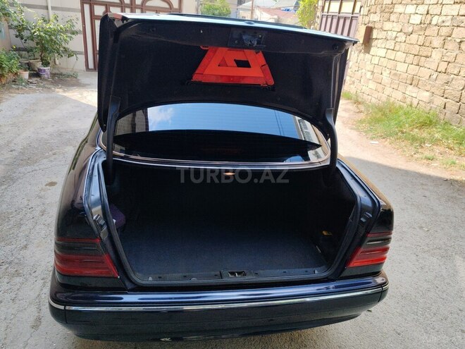 Mercedes E 220 1999, 325,000 km - 2.2 l - Bakı