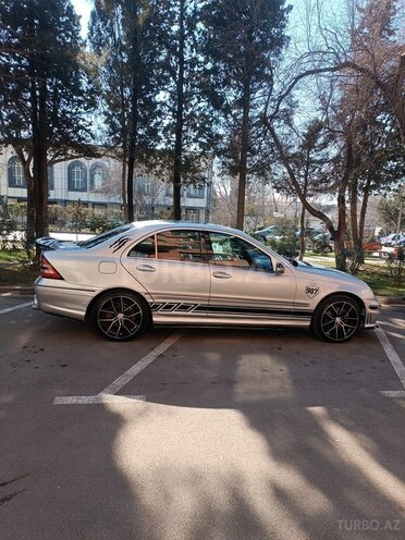 Mercedes C 240 2003, 260,000 km - 2.6 l - Bakı