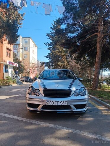 Mercedes C 240 2003, 260,000 km - 2.6 l - Bakı
