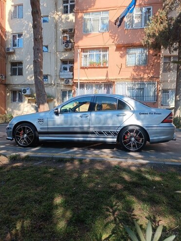 Mercedes C 240 2003, 260,000 km - 2.6 l - Bakı