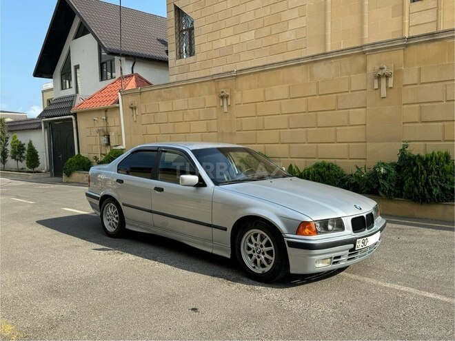 BMW 318 1994, 270,000 km - 1.8 l - Bakı