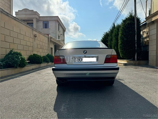 BMW 318 1994, 270,000 km - 1.8 l - Bakı