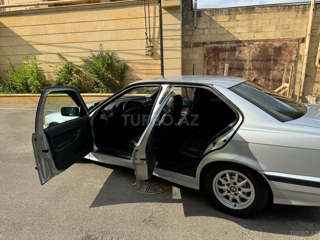 BMW 318 1994, 270,000 km - 1.8 l - Bakı