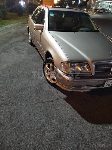 Mercedes C 230 1999, 370,000 km - 2.3 l - Sumqayıt