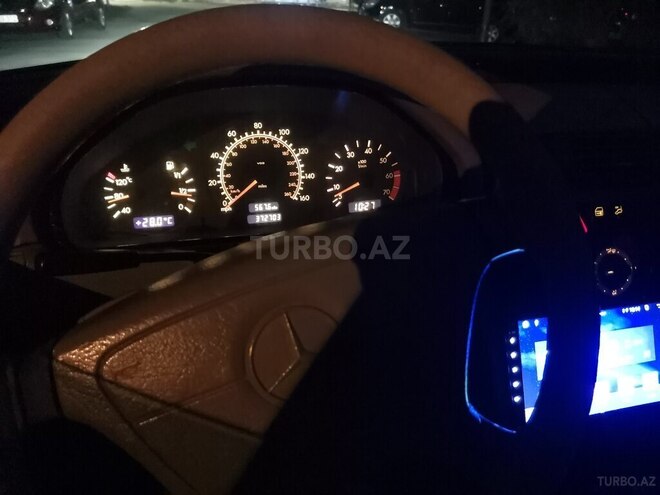 Mercedes C 230 1999, 370,000 km - 2.3 l - Sumqayıt