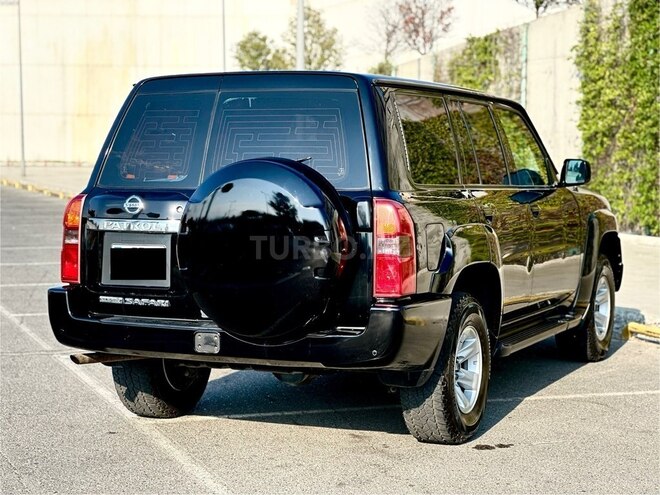 Nissan Patrol 2008, 201,000 km - 4.8 l - Bakı