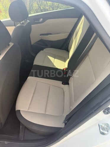 Hyundai Accent 2020, 154,497 km - 1.6 l - Bakı