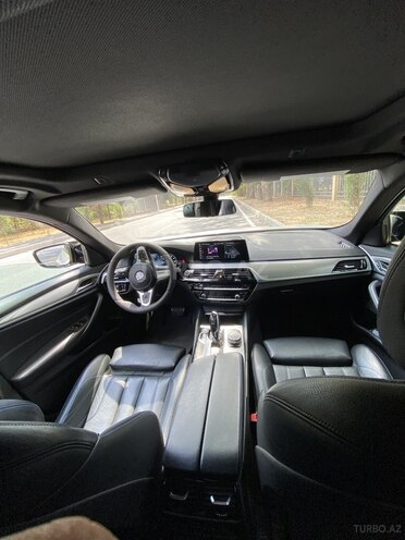 BMW 530 2018, 122,000 km - 2.0 l - Mingəçevir