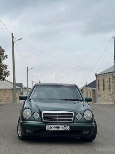 Mercedes E 240 1999, 331,536 km - 2.4 l - Gəncə