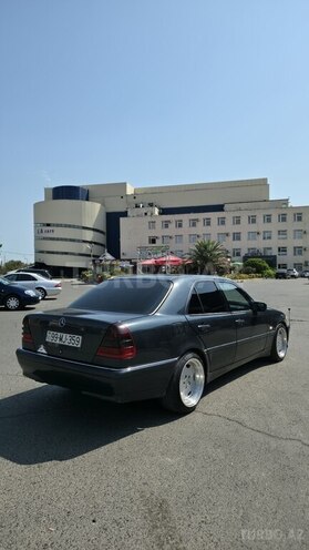 Mercedes C 240 1998, 300,000 km - 2.4 л - Bakı