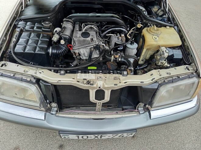 Mercedes C 220 1995, 228,000 km - 2.2 л - Bakı