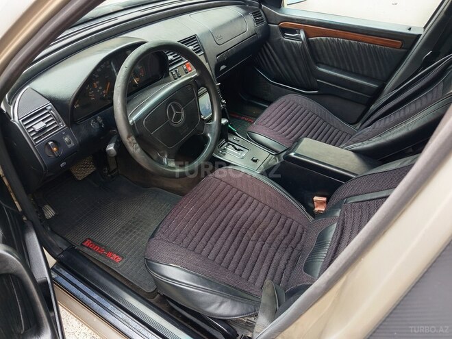 Mercedes C 220 1995, 228,000 km - 2.2 л - Bakı