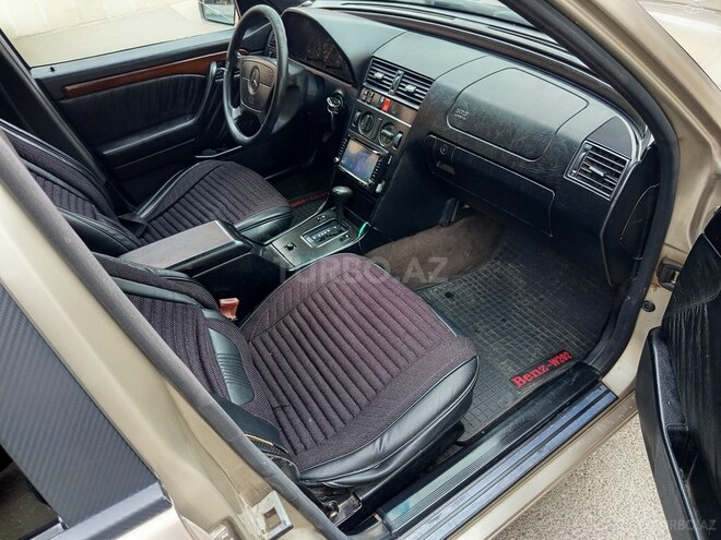Mercedes C 220 1995, 228,000 km - 2.2 л - Bakı