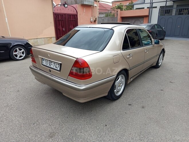 Mercedes C 220 1995, 228,000 km - 2.2 л - Bakı