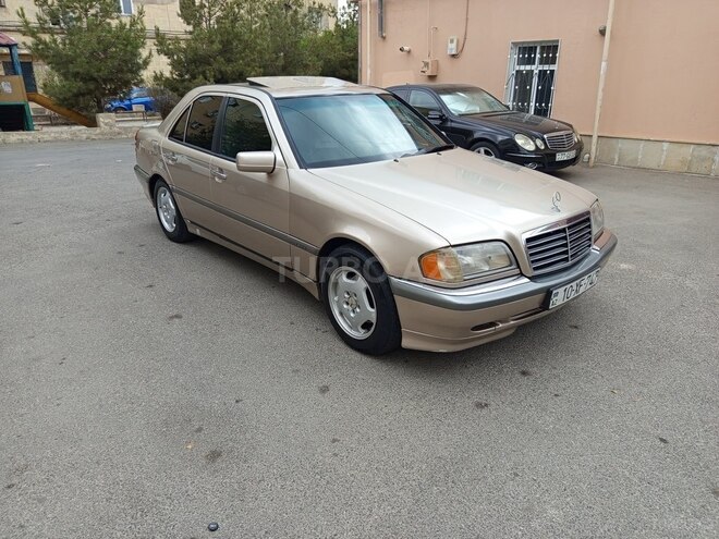 Mercedes C 220 1995, 228,000 km - 2.2 л - Bakı