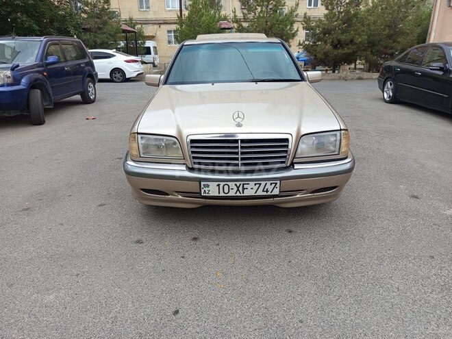 Mercedes C 220 1995, 228,000 km - 2.2 л - Bakı