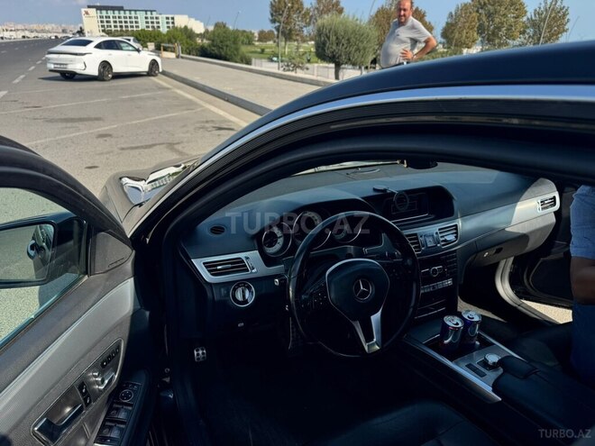 Mercedes E 220 2014, 310,000 km - 2.1 l - Bakı