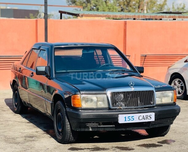 Mercedes 190-2