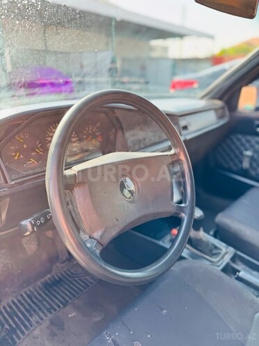 Mercedes 190-6