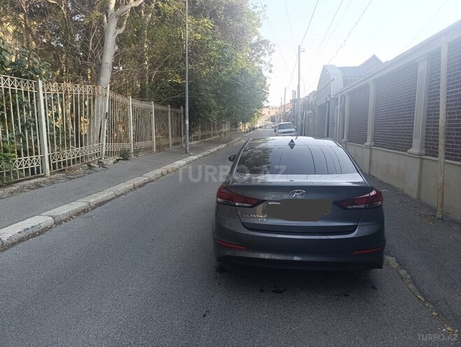 Hyundai Elantra 2018, 151,278 km - 2.0 л - Bakı