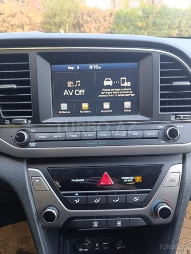 Hyundai Elantra 2018, 151,278 km - 2.0 л - Bakı