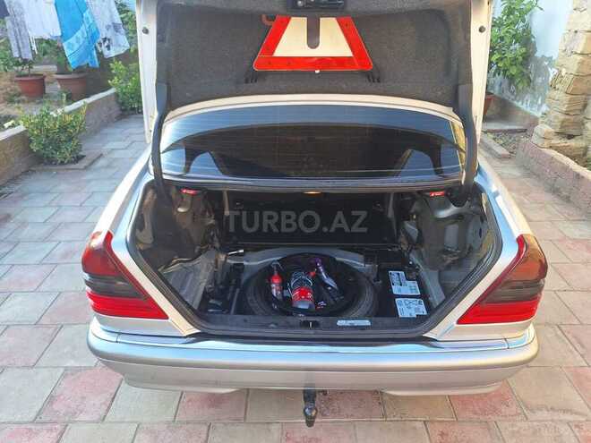 Mercedes C 220 1999, 275,000 km - 2.2 l - Bakı