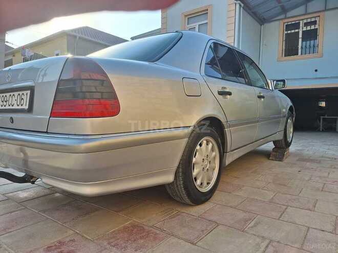 Mercedes C 220 1999, 275,000 km - 2.2 l - Bakı