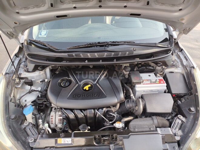 Hyundai Elantra 2015, 183,868 km - 1.8 л - Bakı