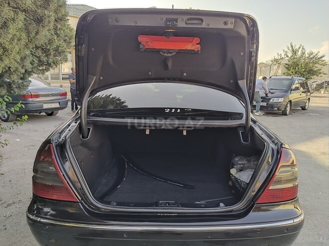 Mercedes E 220 2006, 394,500 km - 2.2 l - Bakı