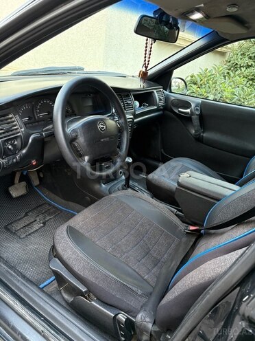 Opel Vectra 1997, 370,000 km - 1.6 l - Bakı