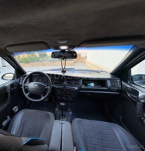 Opel Vectra 1997, 370,000 km - 1.6 l - Bakı