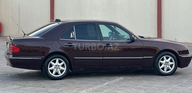 Mercedes E 230 1998, 254,782 km - 2.3 l - Bakı