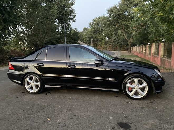 Mercedes C 230 2006, 405,000 km - 2.5 l - Masallı