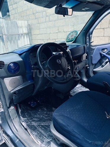 Fiat Doblo 2003, 366,468 km - 1.9 l - Şamaxı