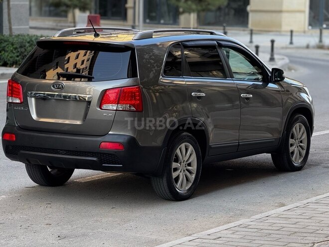 Kia Sorento 2011, 237,000 km - 2.0 л - Bakı