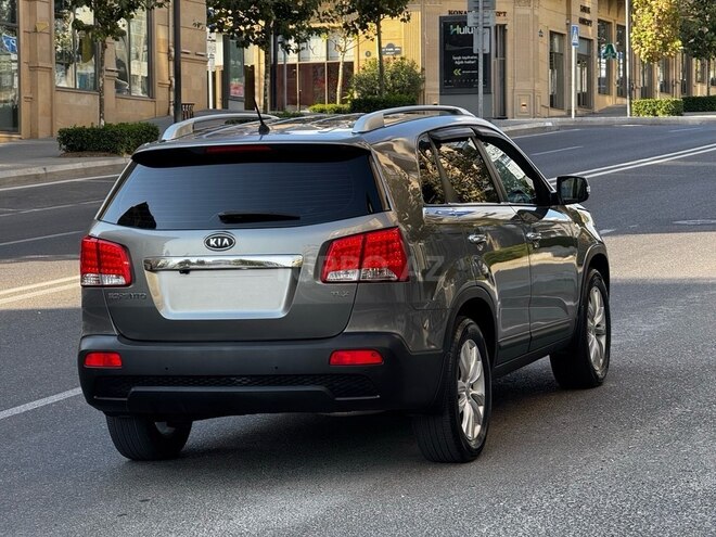 Kia Sorento 2011, 237,000 km - 2.0 л - Bakı