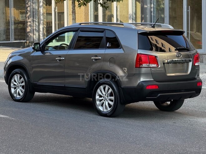 Kia Sorento 2011, 237,000 km - 2.0 л - Bakı