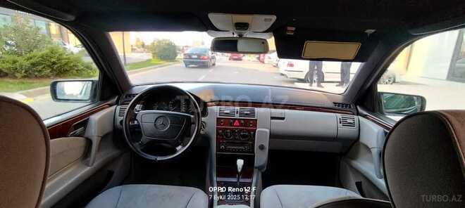 Mercedes E 240 1998, 290,600 km - 2.4 l - Sumqayıt