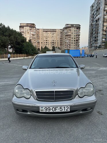 Mercedes C 220 2003, 250,000 km - 2.1 l - Bakı